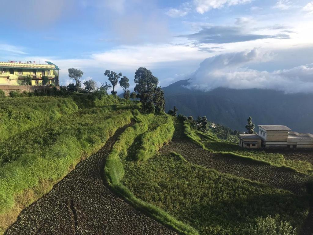 Green View Resort New Tehri Zewnętrze zdjęcie